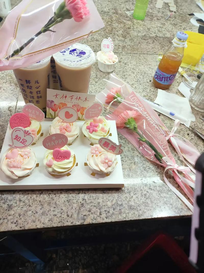 女神节烘焙计划 一份蛋糕带来的节日下午